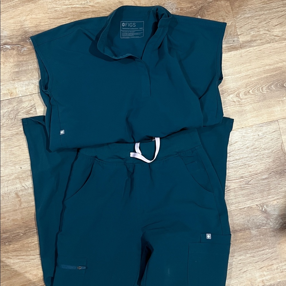 Figs Teal Scrub Set